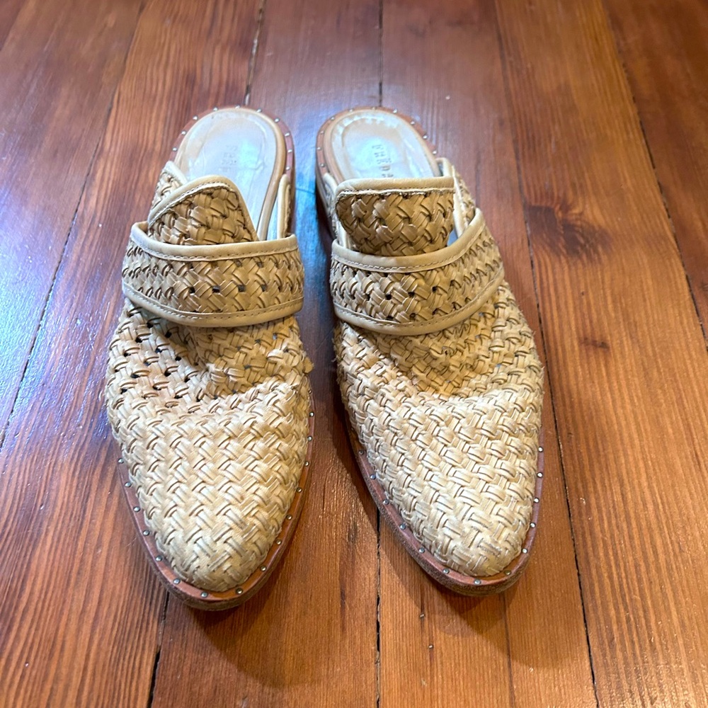 Freda Salvador mules